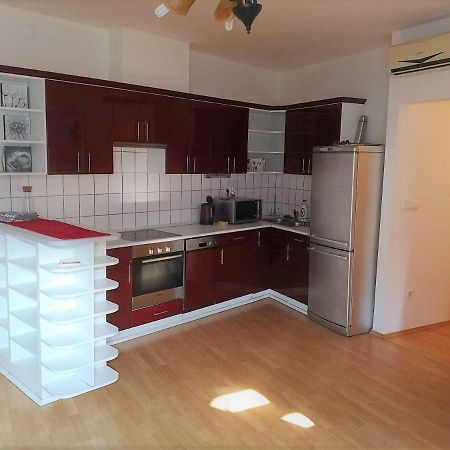 Centrum - A. Apartman Pécs Zewnętrze zdjęcie