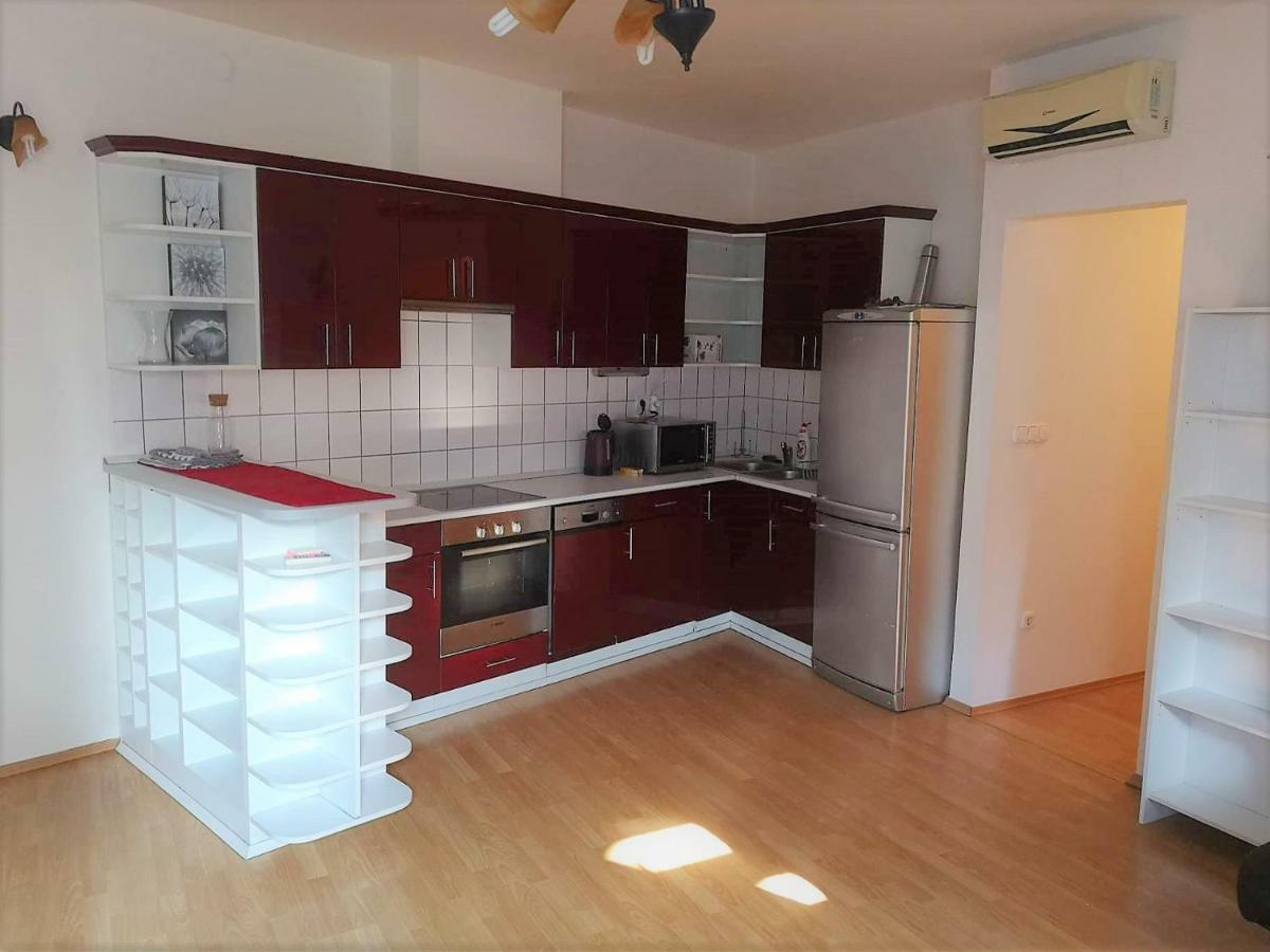Centrum - A. Apartman Pécs Zewnętrze zdjęcie