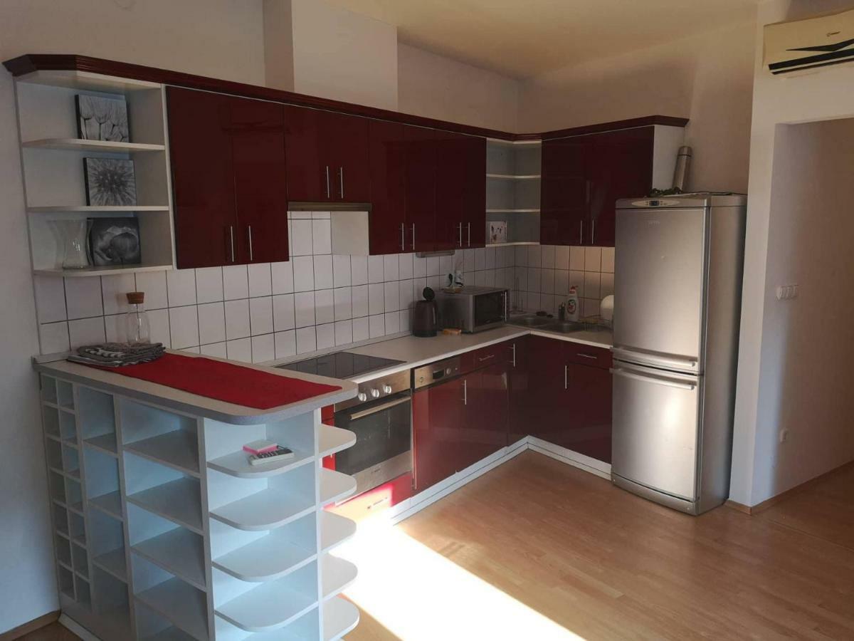 Centrum - A. Apartman Pécs Zewnętrze zdjęcie