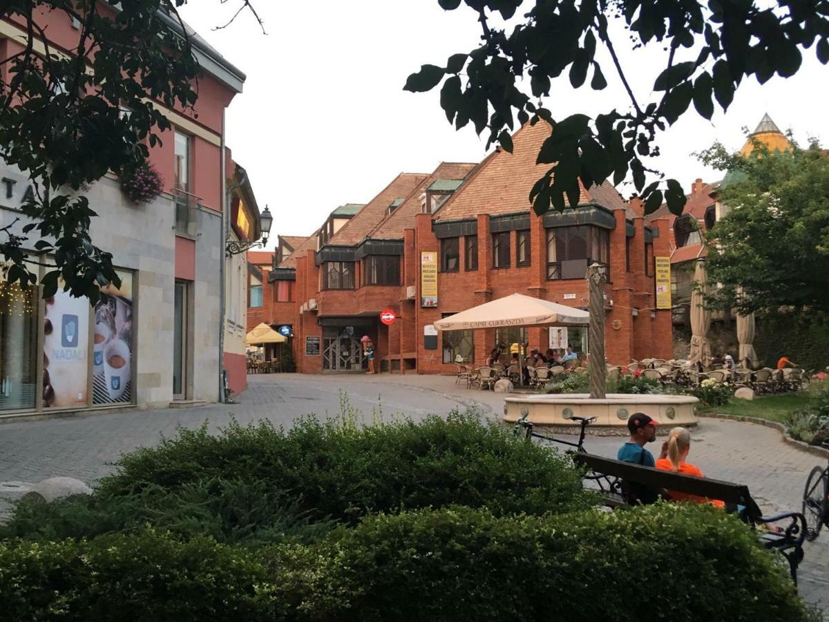 Centrum - A. Apartman Pécs Zewnętrze zdjęcie